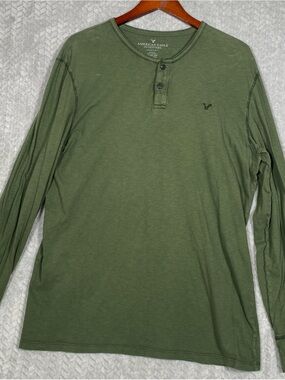 American Eagle Long Sleeve Legend T Henley  Green Size XL Great For Layering